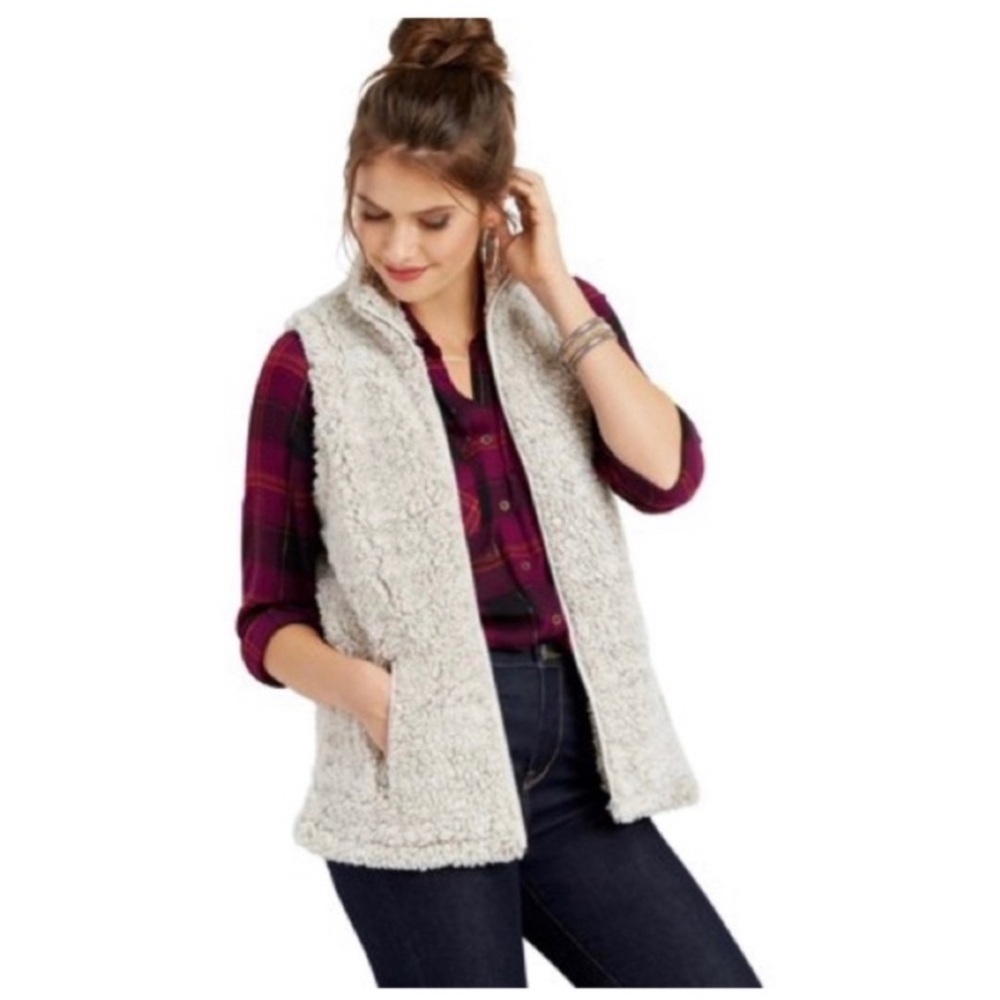 MAURICES Grey Soft Sherpa Vest